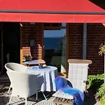 Апартаменты Ich Kenne Ein Haus Am Путбус