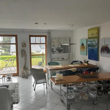 Ich Kenne Ein Haus Am Путбус